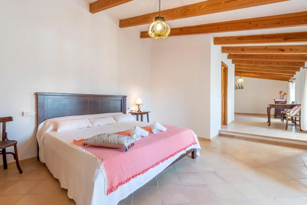 Finca Es Castellot Vell ヴィラフランカ・デ・ボナニー スペイン